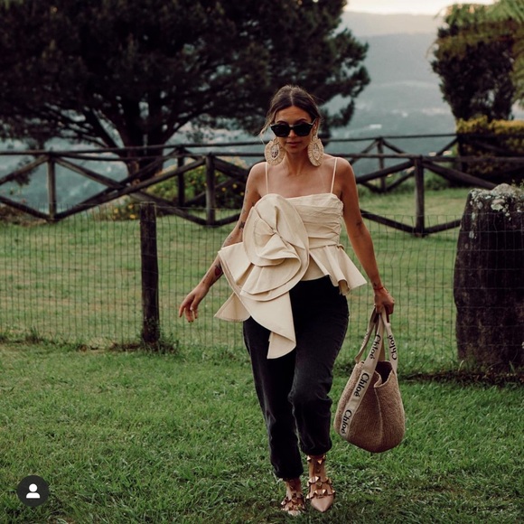 ZARA VOLUMINOUS FLOWER TOP SAND - Picture 3 of 17